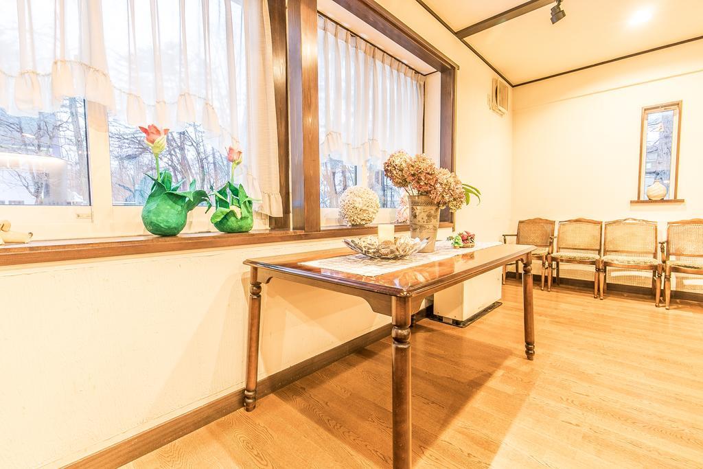 Petit Hotel Enchante Hakuba Exterior foto