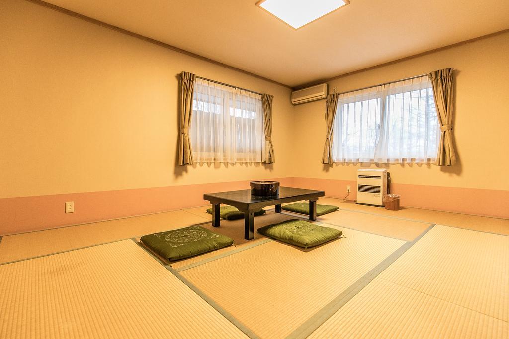 Petit Hotel Enchante Hakuba Exterior foto