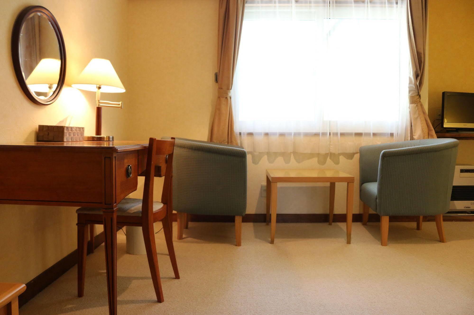 Petit Hotel Enchante Hakuba Exterior foto